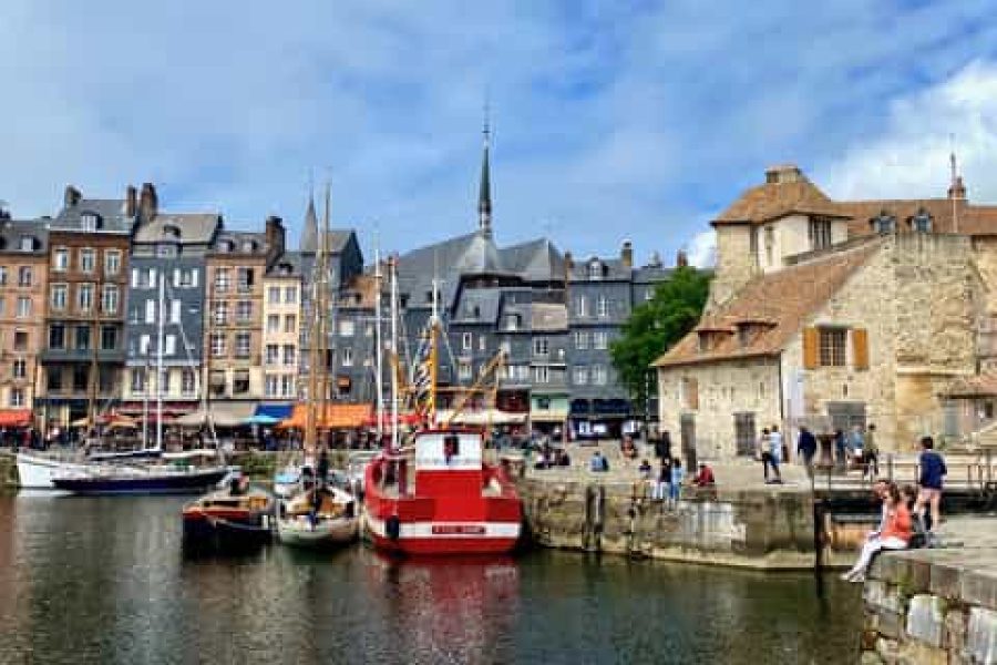 Round-Trip Transfer: Le Havre Cruise Terminal to City Center